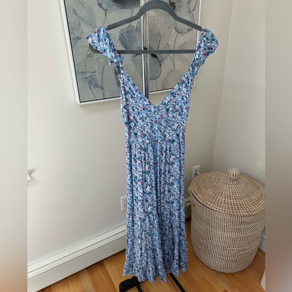 Never worn - Hello Molly Blue Floral Midi Dress, Open Back, size small